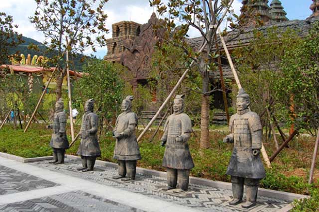 西藏雕塑
